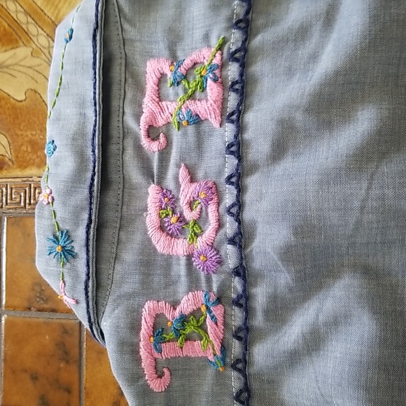 🦋Vintage embroidered shirt - Picture 9 of 11